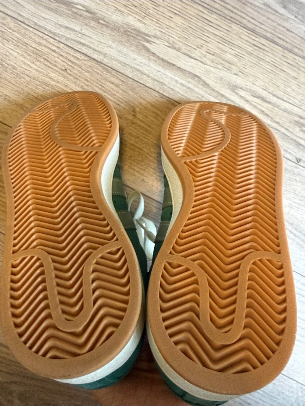 Adidas Campus 00s Sneakers Green Women's 10 men’s 8